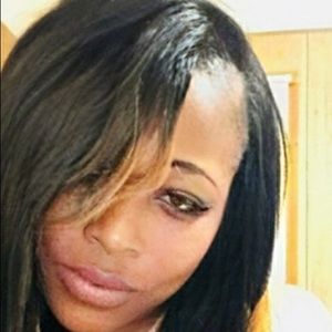 Meet your Posher, Latasha